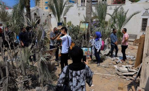 معرض فني ووقفة على أنقاض قرية الفنون والحرف بغزة