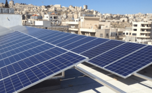 محطة توليد كهرباء من الطاقة الشمسية