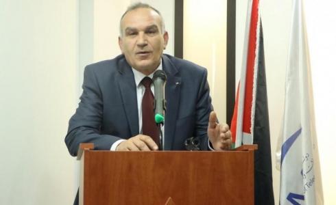 وزير الاتصالات اسحق سدر