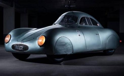 سيارة بورشه التاريخية للبيع