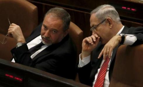 ليبرمان متهمًا نتنياهو: تجاوز كل الخطوط الحمر ويجر إسرائيل لحرب أهلية