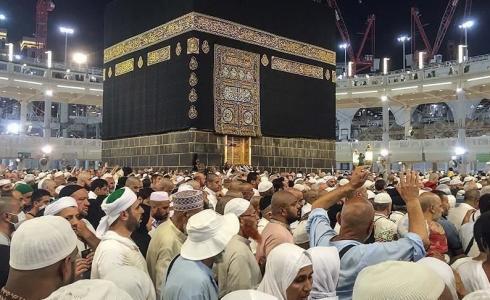 أفواج من الحجاج يتوجهون إلى مكة المكرمة لأداء مناسك الحج