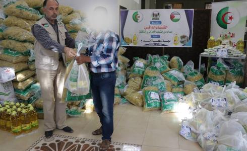 زكاة الدرج توزع المعونات على الأسر المستورة