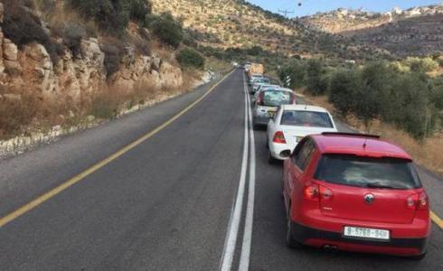 مستوطنون يوقفون حركة المرور شمال رام الله