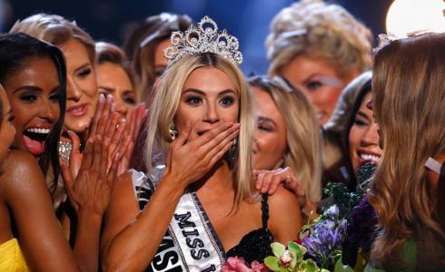 سارة روز سامرز