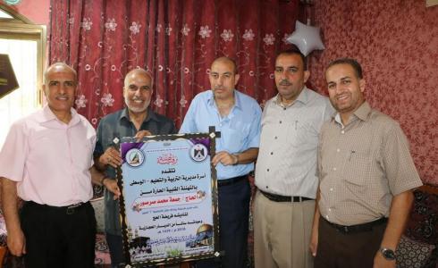 تربية الوسطى تزور حجاج بيت الله الحرام لتهنئتهم بالسلامة