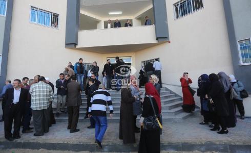 موظفو السلطة يتوجهون لمقار وزارتهم في غزة