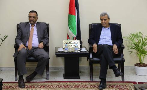 قلقيلية: المحافظ يلتقي النائب العام ويبحث معه عدداً من القضايا