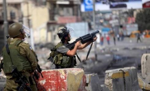 الاحتلال يطلق الرصاص على عاملين بطولكرم