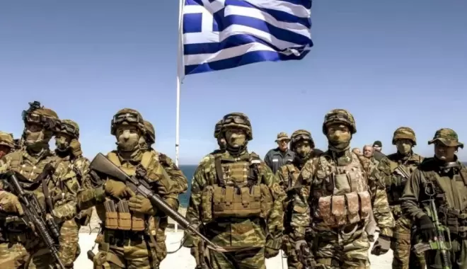 قوات يونانية