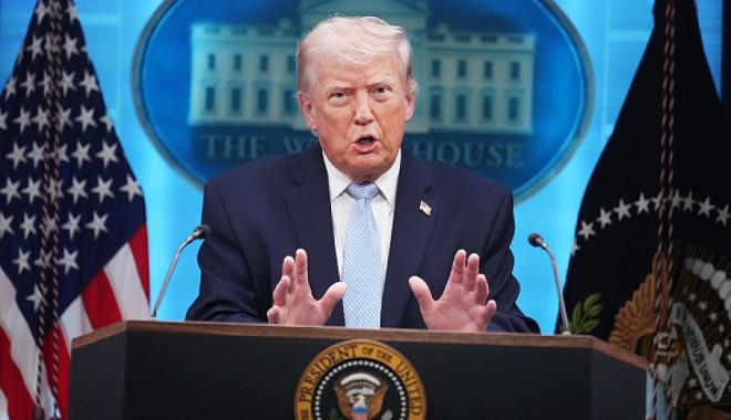 الرئيس الأمريكي دونالد ترامب