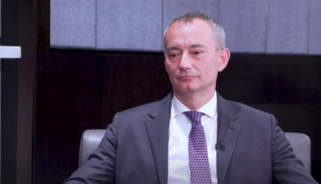 نيكولاي ميلادينوف الممثل الأعلى لمجلس السلام بقطاع غزة