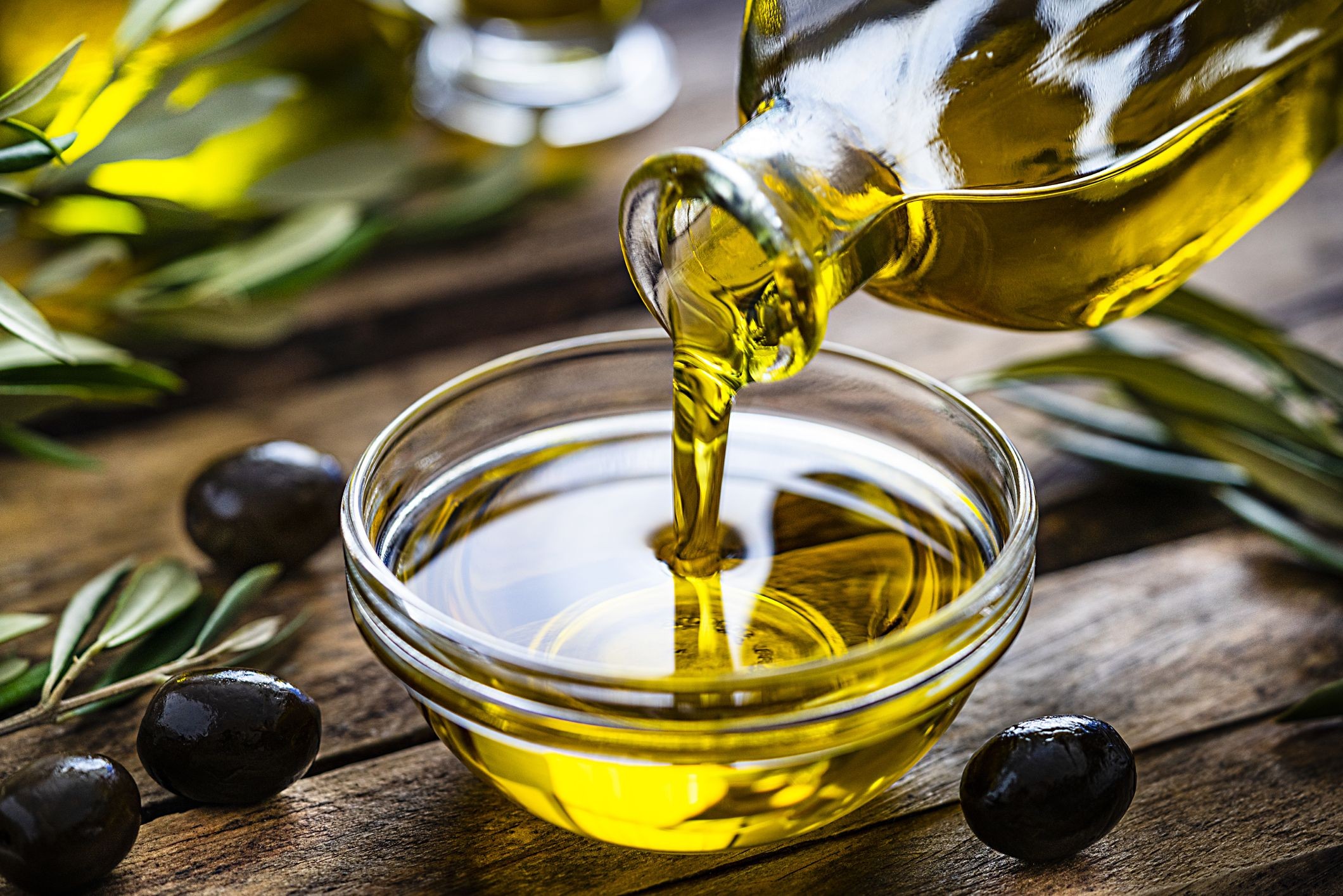 olive-oil-benefits-1614779319.jpg