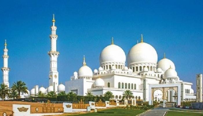 198-200635-sheikh-zayed-mosque-in-indonesia_700x400.jpg