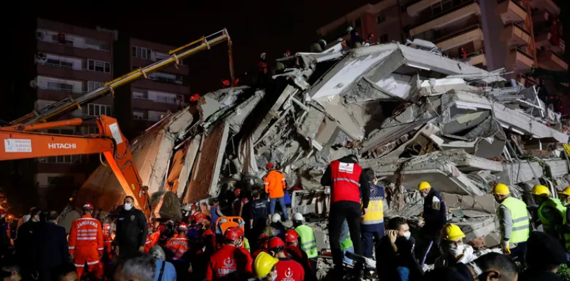 بالفيديو: زلزال عنيف يضرب تركيا ويخلف دمارًا كبيرًا | وكالة سوا الإخبارية