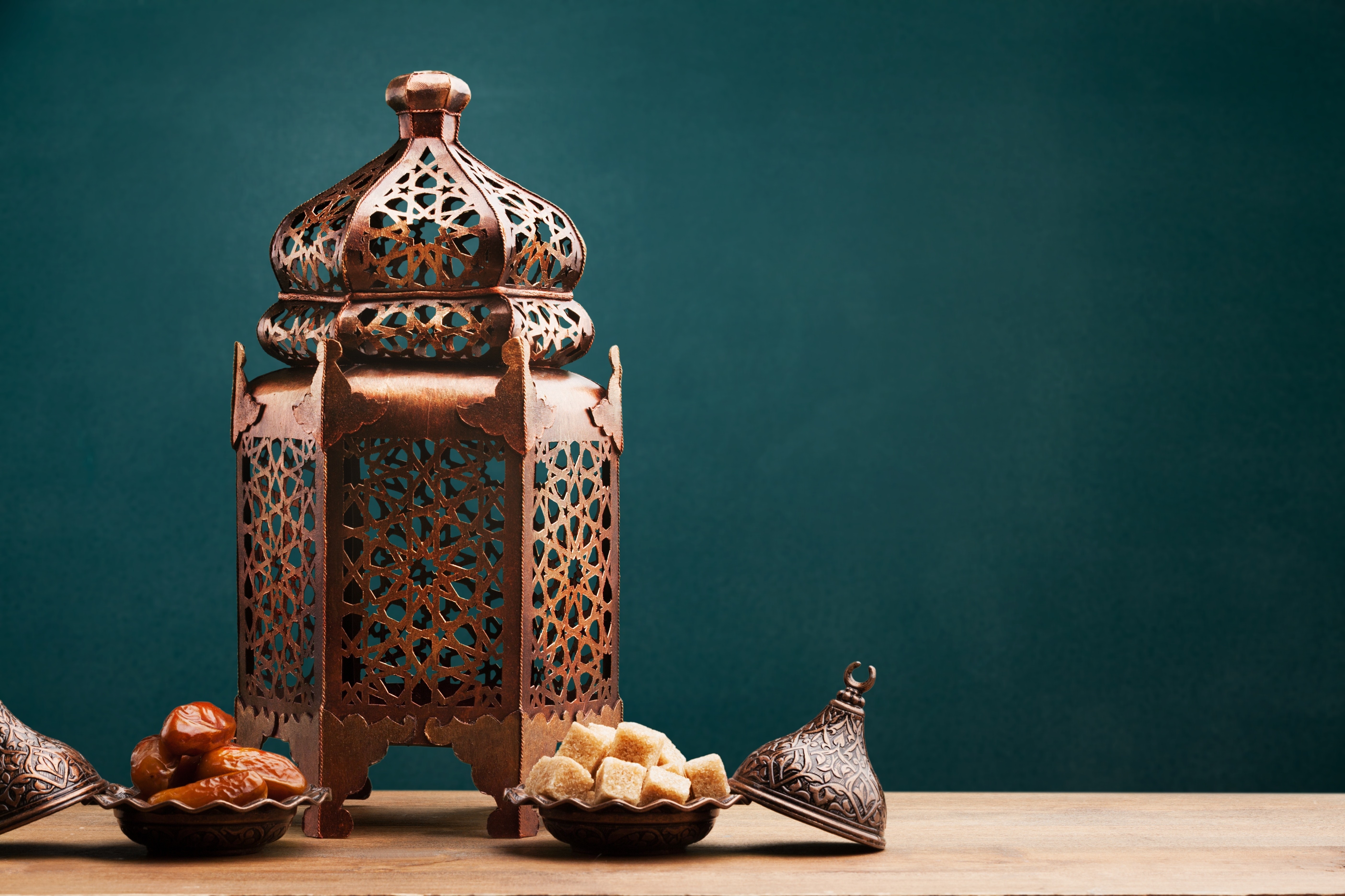 ramadan-concept-dates-bronze-lamp.jpg