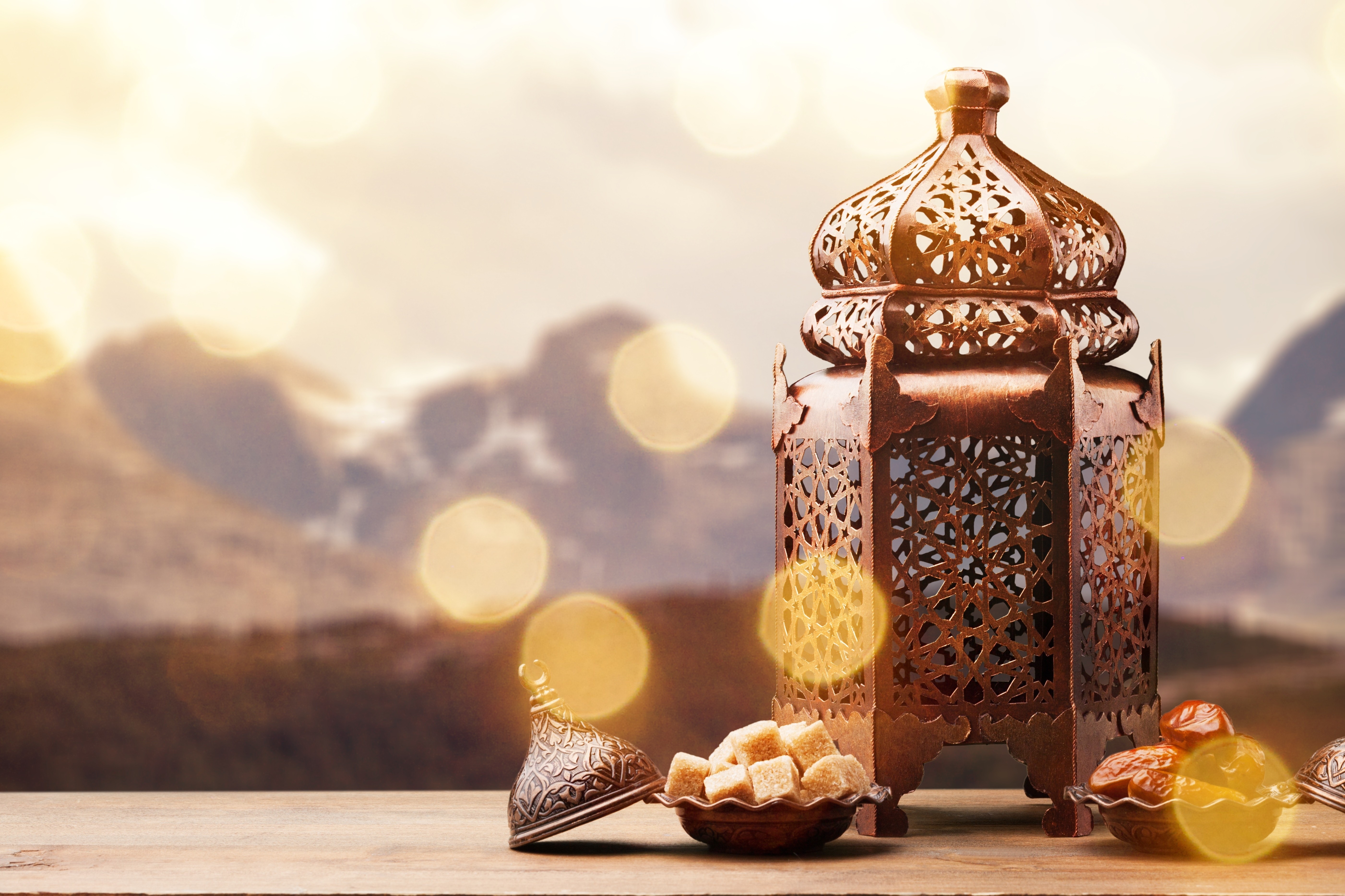 bronze-ramadhan-lamp-with-islamic-rosary.jpg
