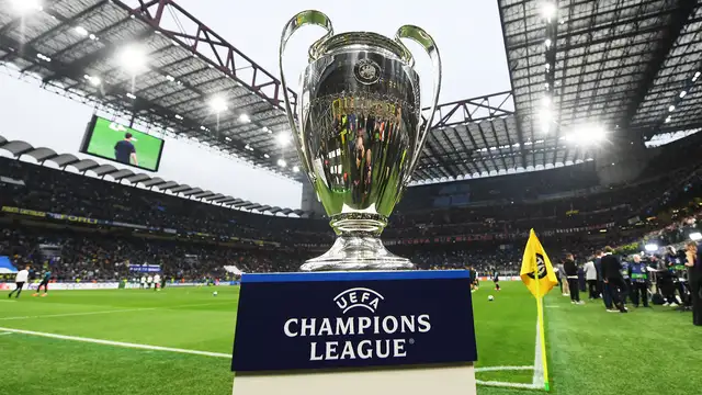 Champions_League_trophy.webp