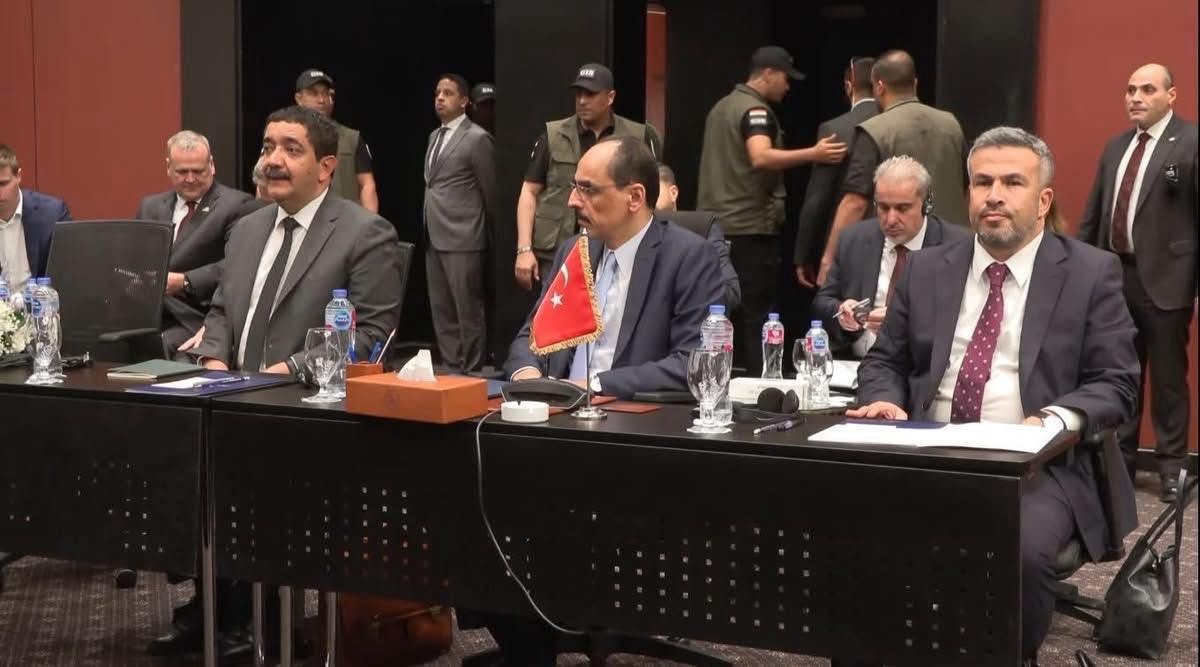 بالصور: مفاوضات غزة توقيع اتفاق وقف إطلاق النار اليوم