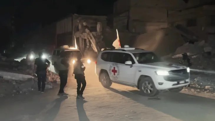 مركبات الصليب الأحمر في قطاع غزة.webp