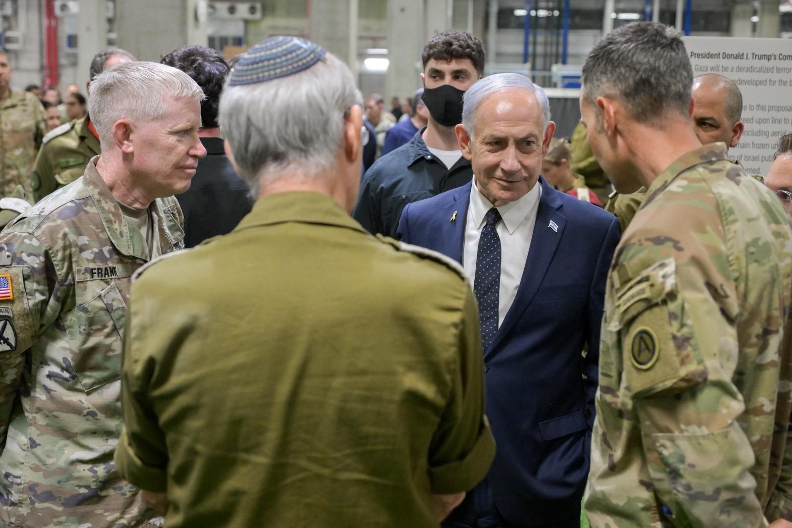 بالصور: نتنياهو: نعمل على نزع سلاح حماس وتجريد غزة من التهديد