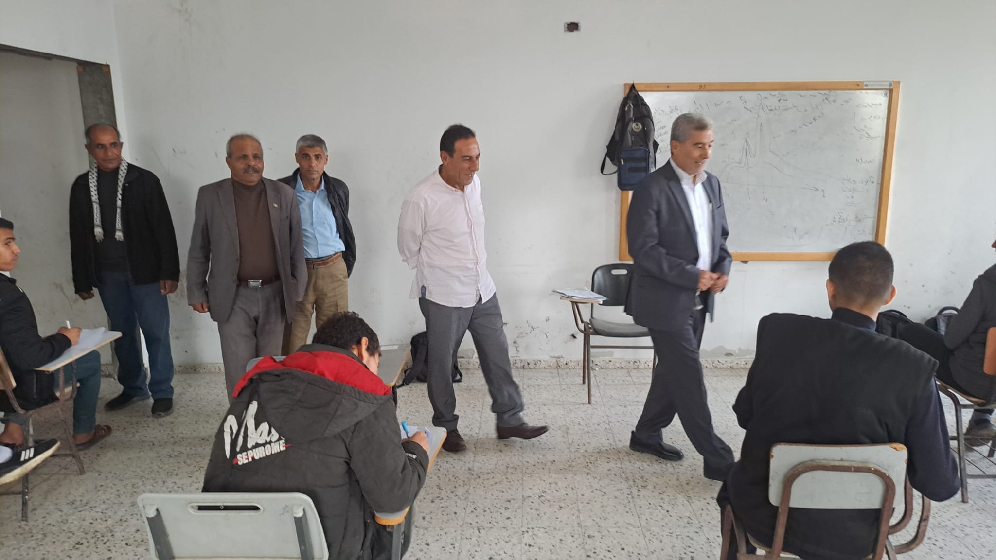 بالصور: المعاهد الأزهرية في فلسطين تستقبل وفد من جامعة الأزهر بغزة والتربية والتعليم