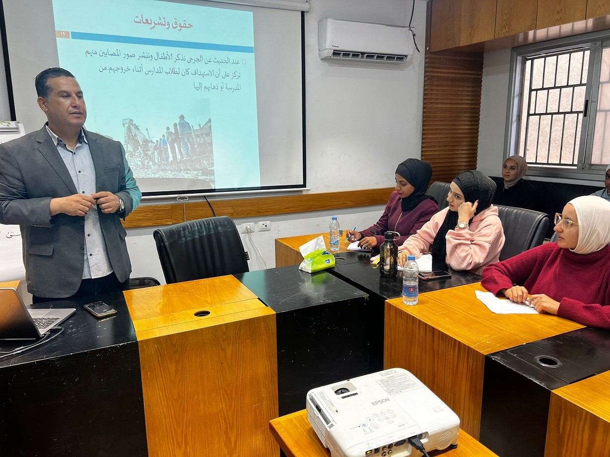 بالصور: بيت الصحافة وسوبر نوفا يفتتحان برنامج صوت غزة