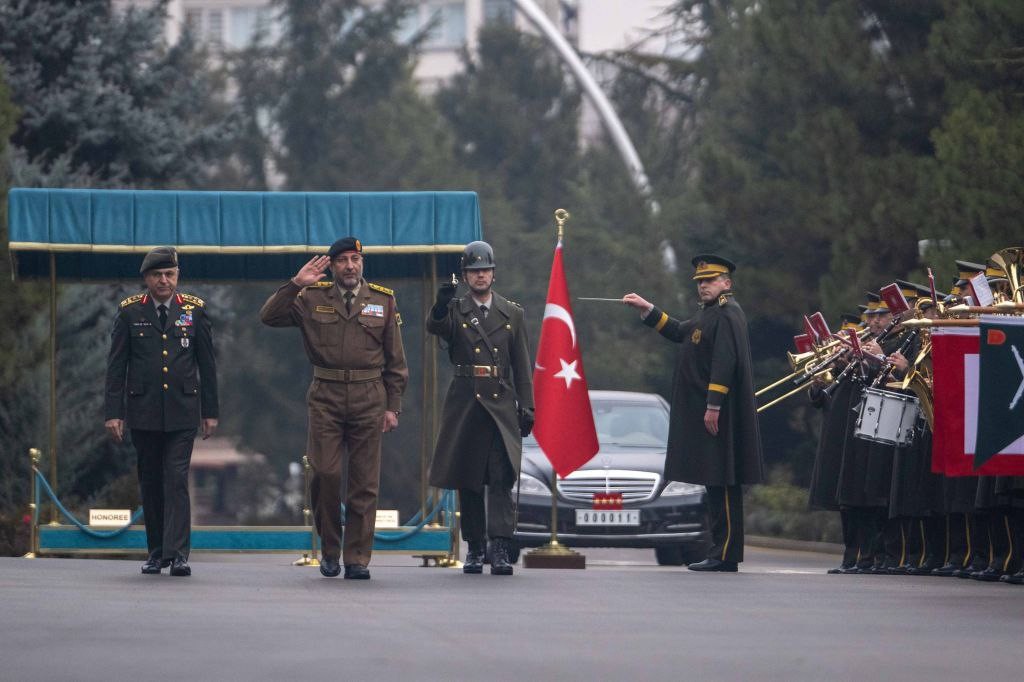 photo_٢٠٢٥-١٢-٢٣_٢٢-١٨-٣١ (4).jpg