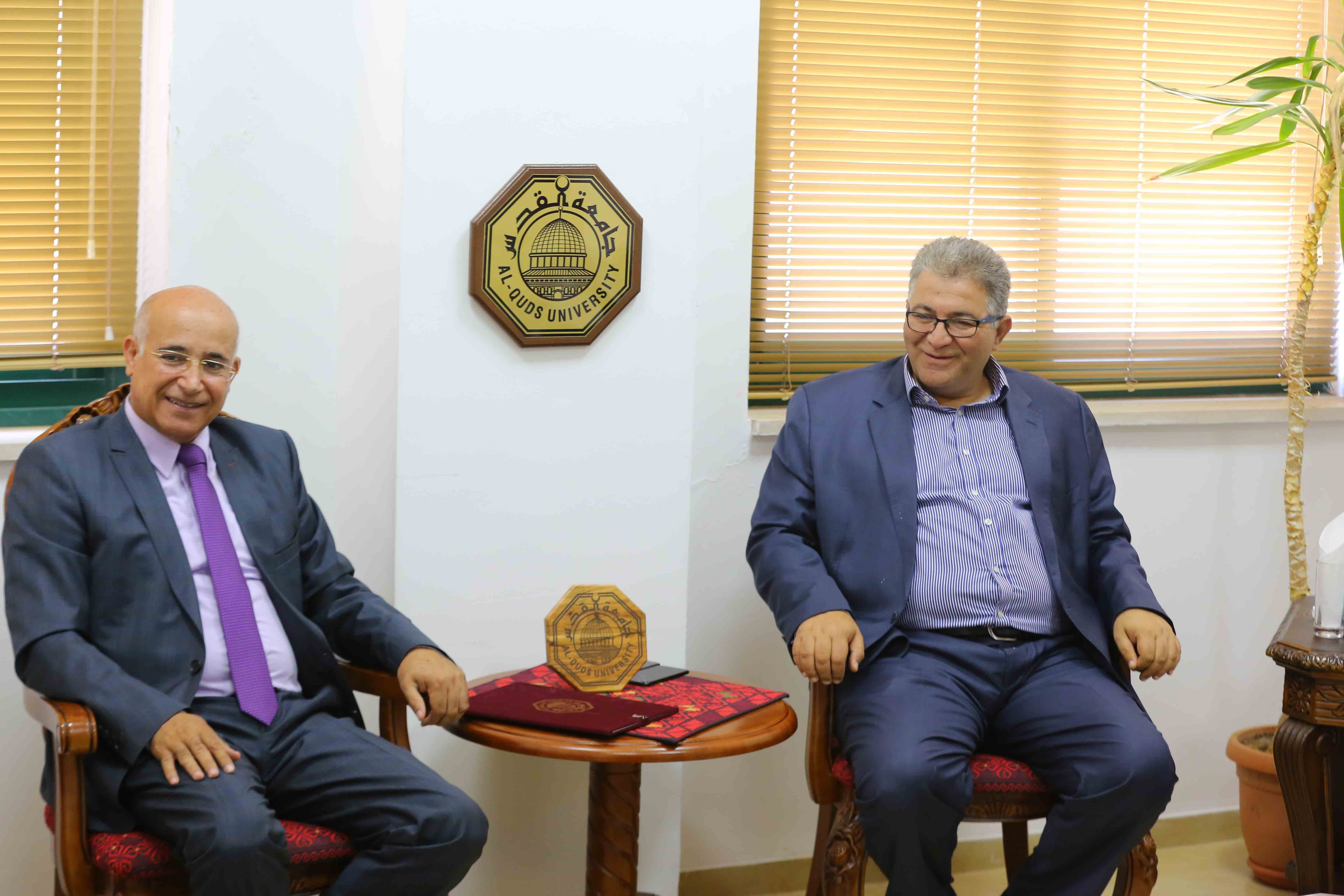 جامعة القدس والحزب الديمقراطي العربي يوقعان اتفاقية تعاون ثقافية وأكاديمية مشتركة2.jpg