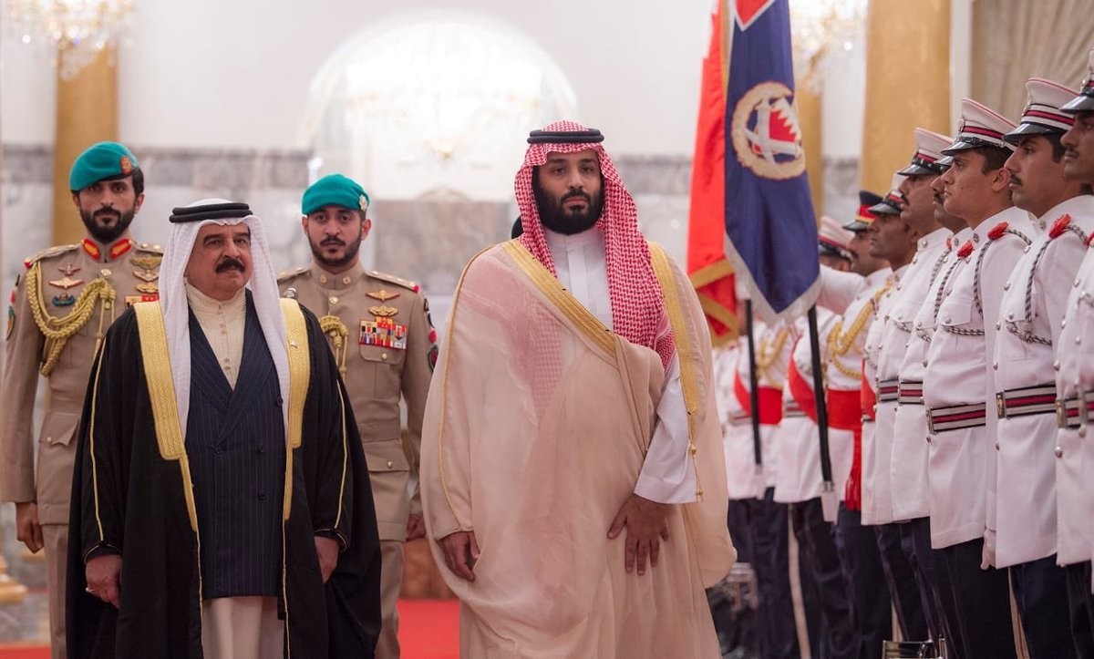 ملك البحرين وولي العهد السعودي 3.jpg