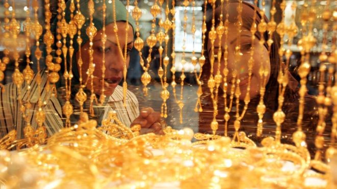 ارتفاع سعر الذهب عيار 21 في سوق الساغة المصري.jpg