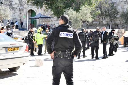 الشرطة الإسرائيلية في القدس.jpg