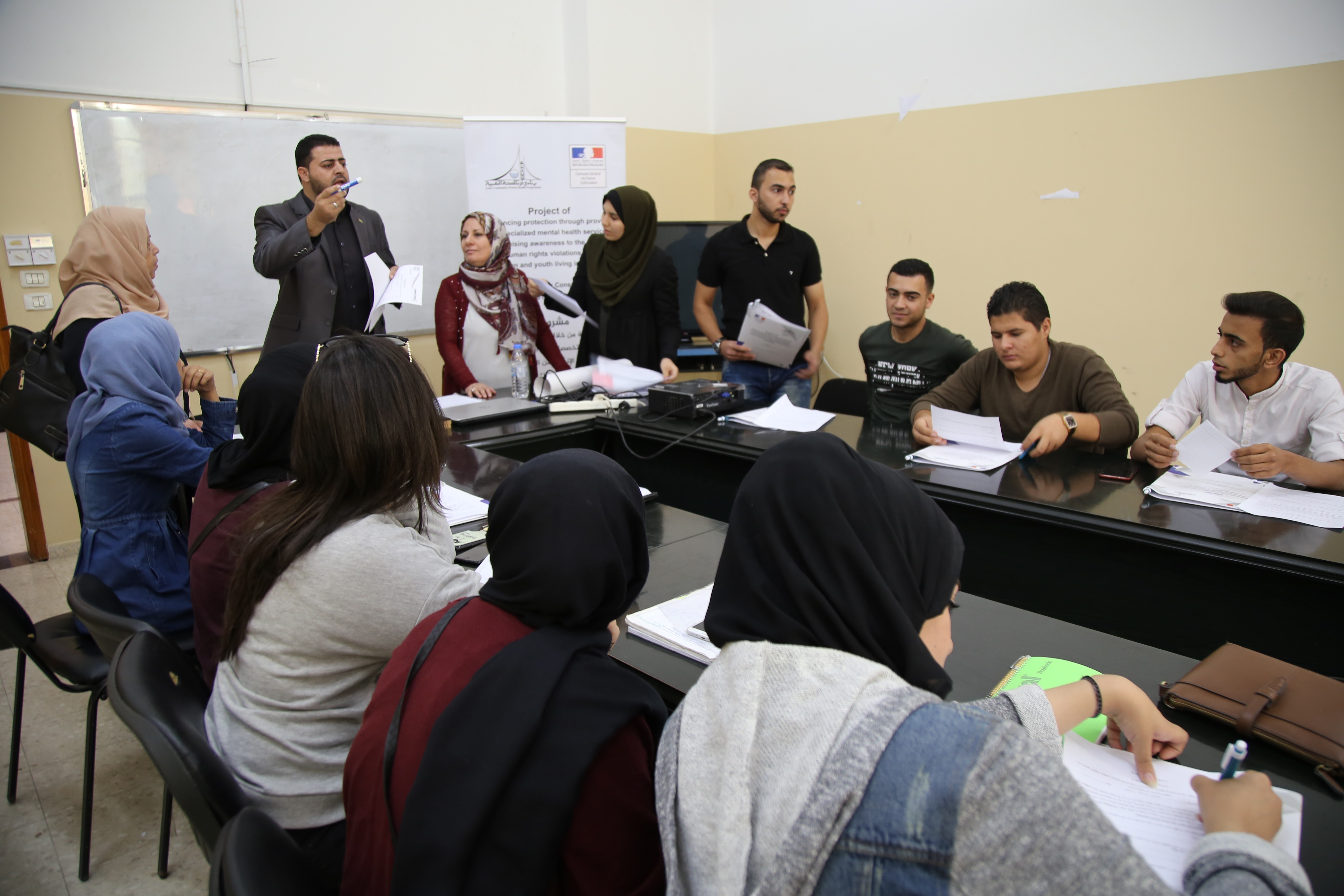 برنامج غزة يعقد لقاءين جماهيريين لطلبة جامعة فلسطين-1 (1).JPG