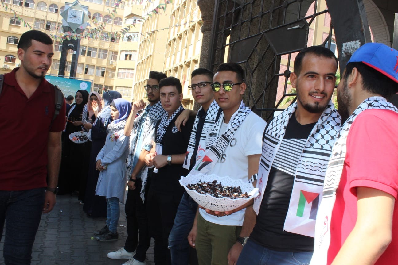 الشبيبة الطلابية تستقبل الطلبة الجامعيين باحتفالية ببدء العام الدراسي4.jpeg