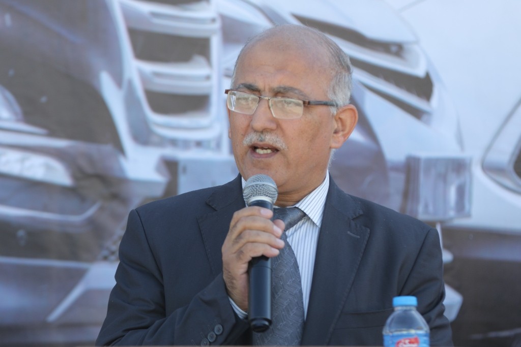 رئيس البلدية يفتتح سوق السيارات المركزي الجديد (29).JPG