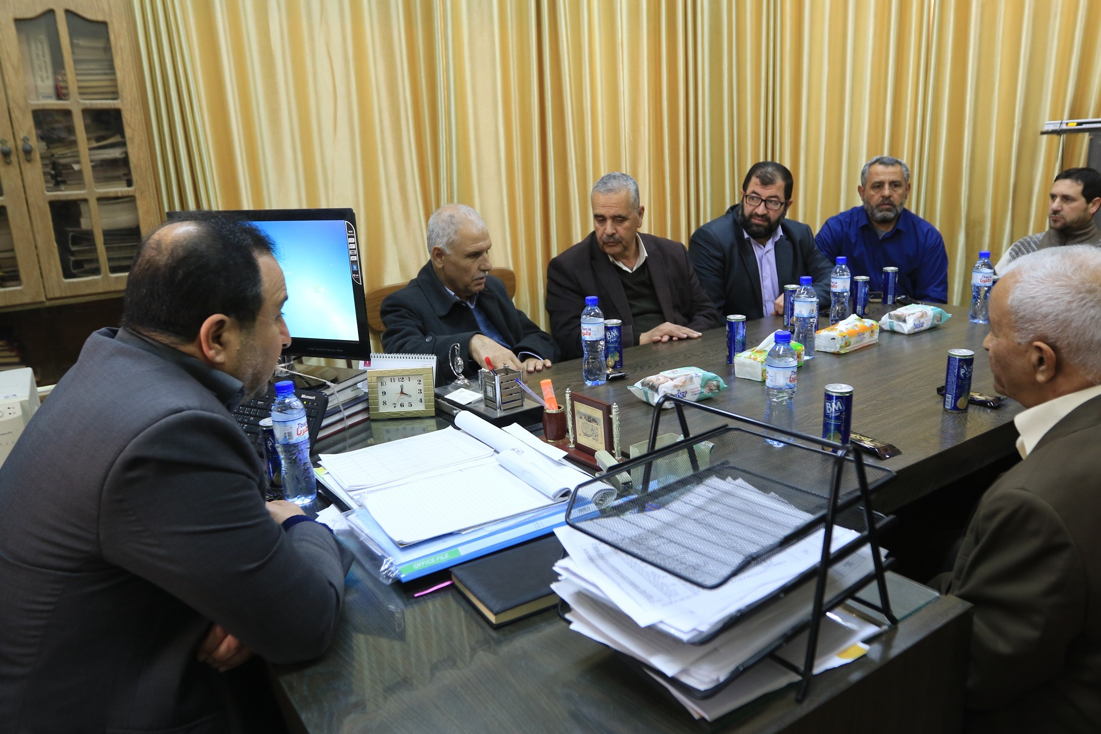 بلدية غزة تستلم 8 آليات جديدة (27).JPG