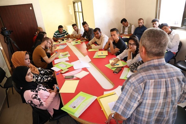 دورة التحرير الصحفي.jpg